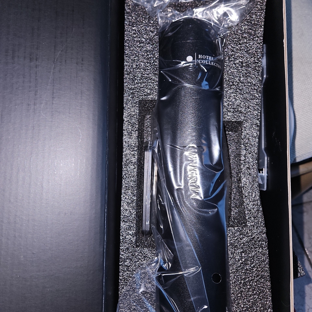 Studio Pro Starter Kit with 3 Pro Pods - Picture 7 of 8